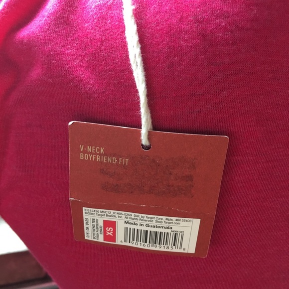 NWT pink Vneck tee - Picture 4 of 4